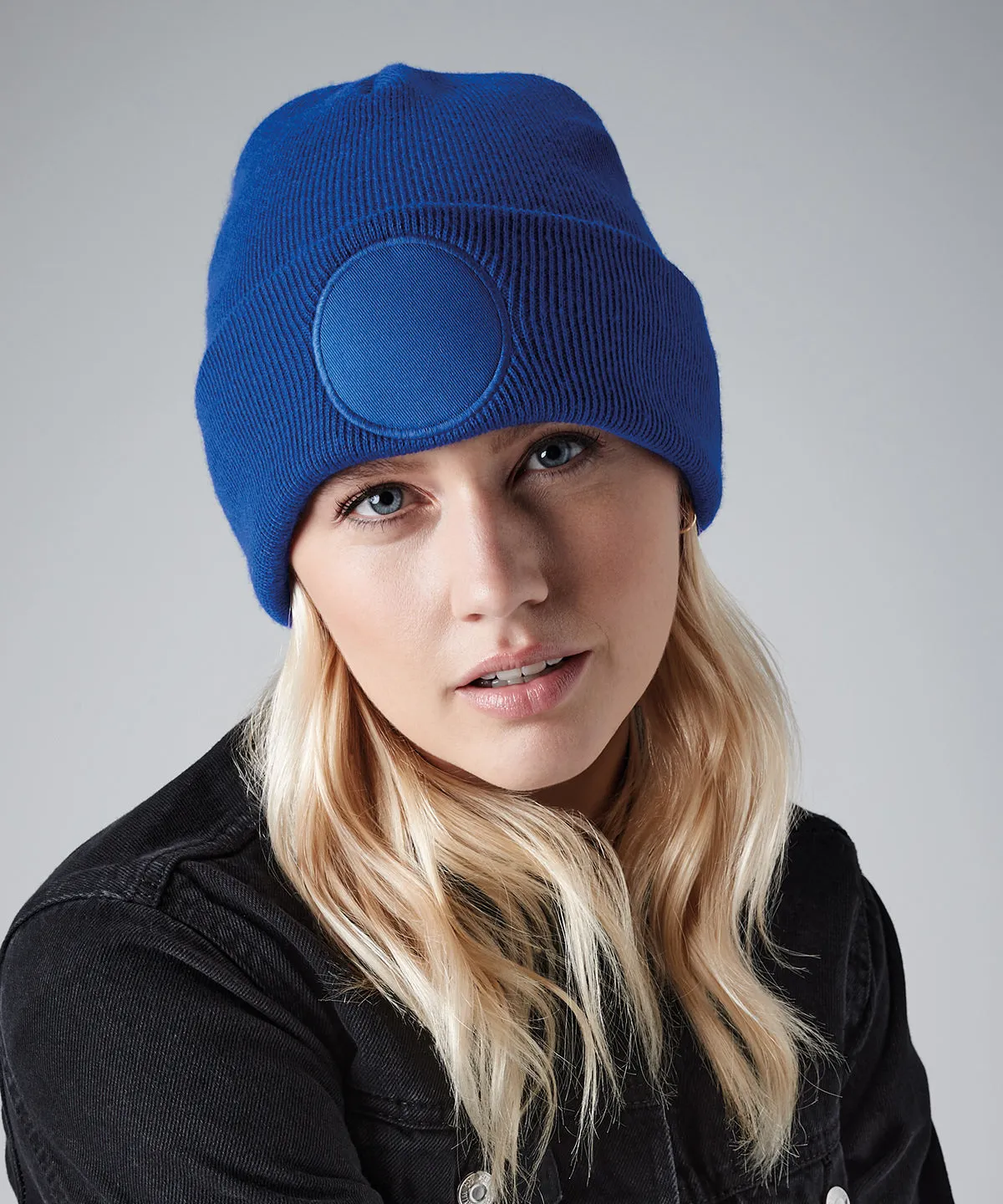 Graphite Grey - Circular patch beanie